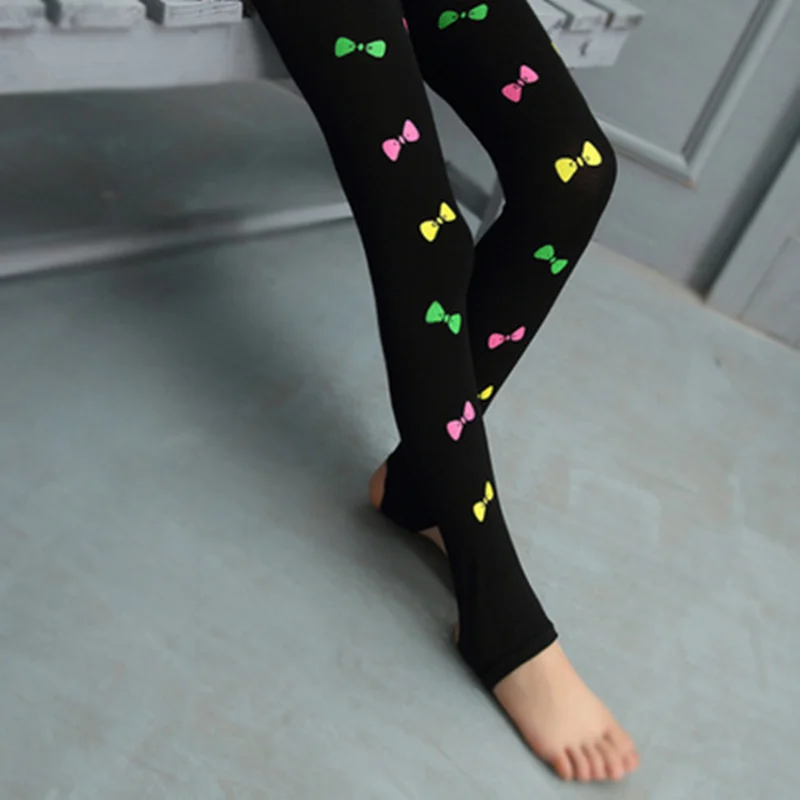 

S M L Autumn Winter Thicken Girls Render Pants Cute Cartoon Cotton Stockings Warm Velvet Pantyhose Kids Step On Foot Leggings