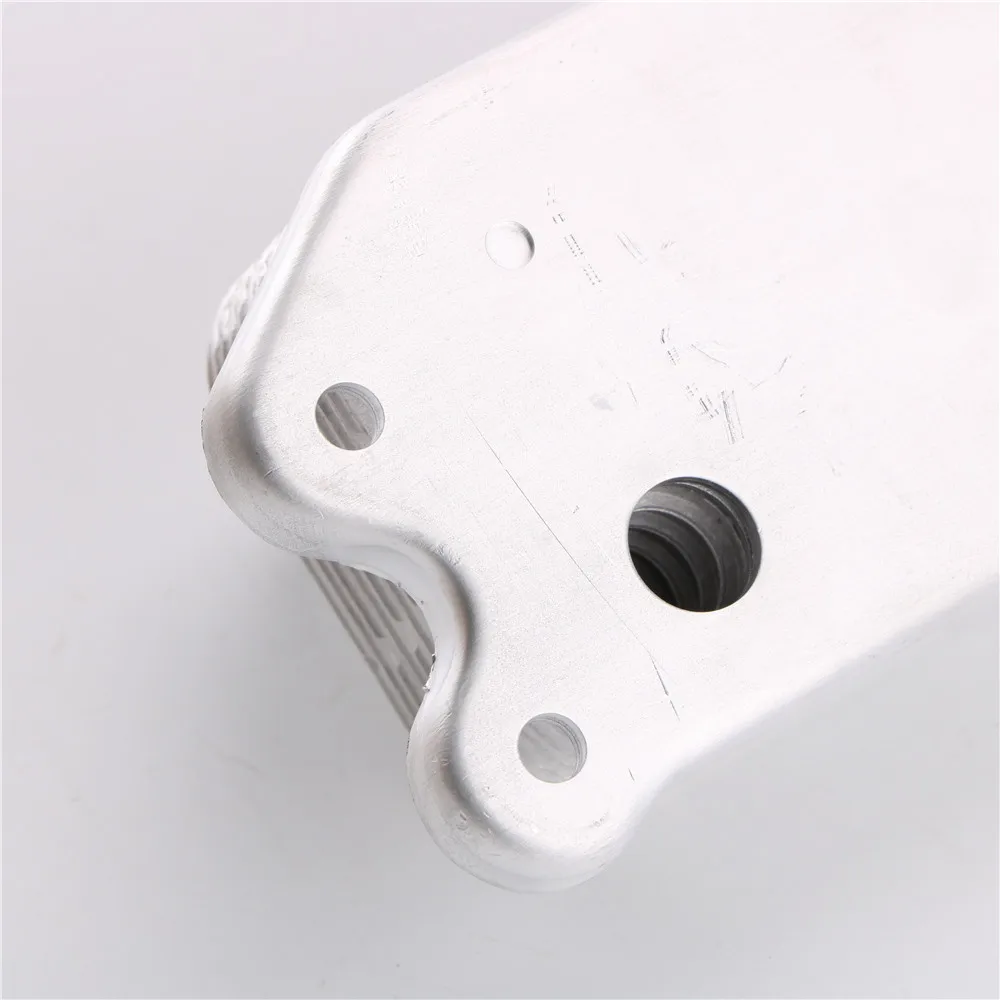 Oil Cooler For Volvo C30 C70 S40 S60 S80 V40 V50 V60 V70 3109 OE: 3109 / 30774483/