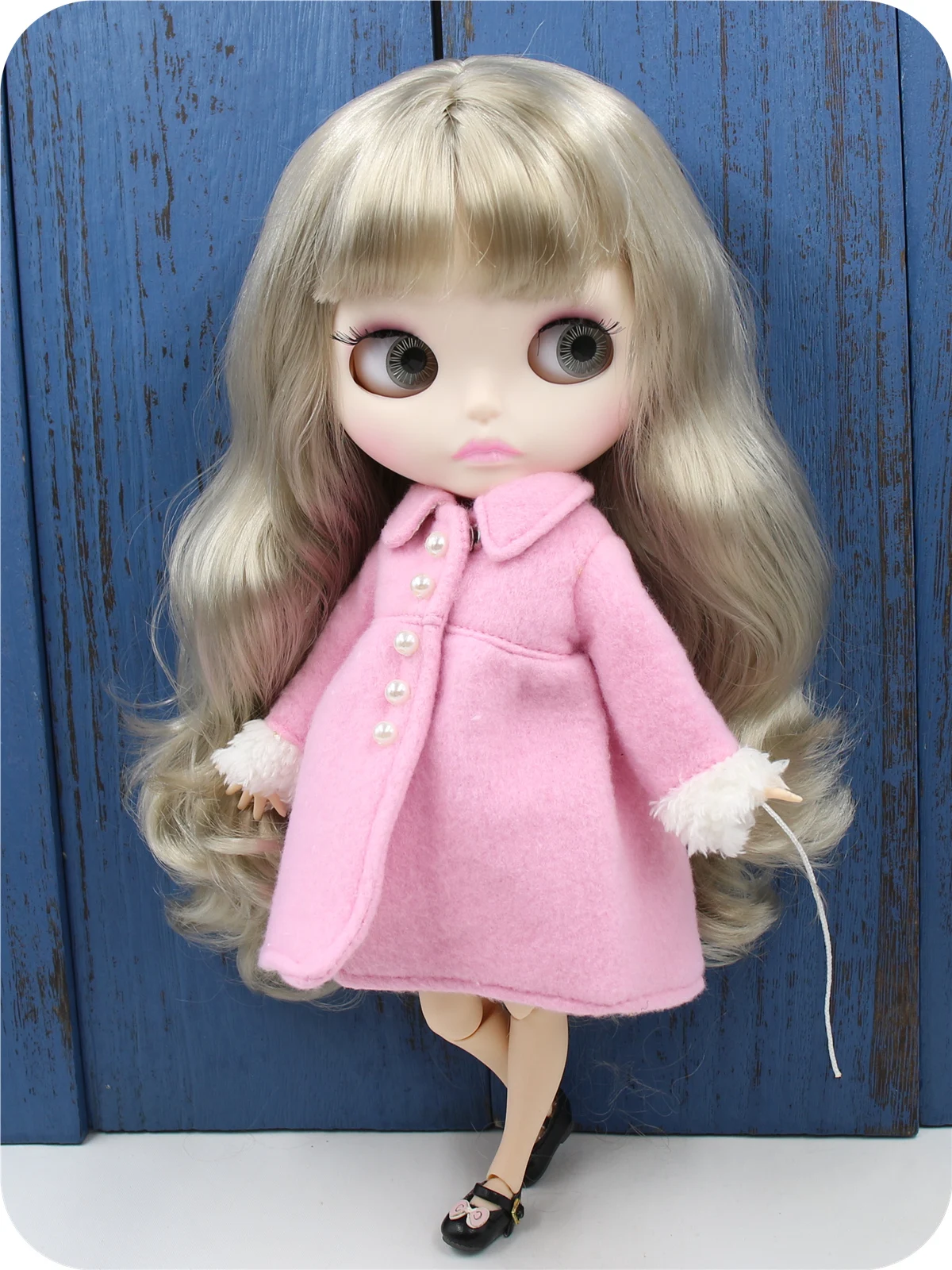 Neo Blythe Doll Elegant Pink Wool Coat 1