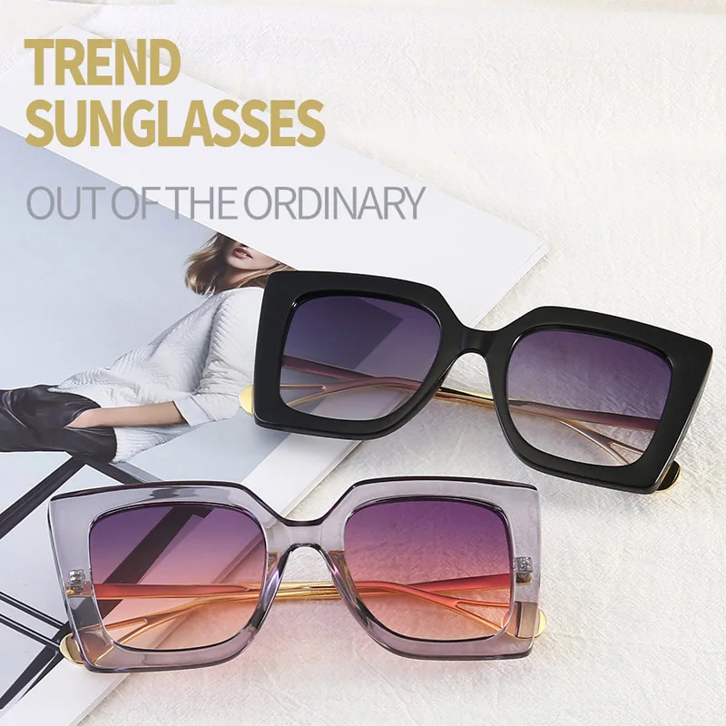 10489776469_611423208