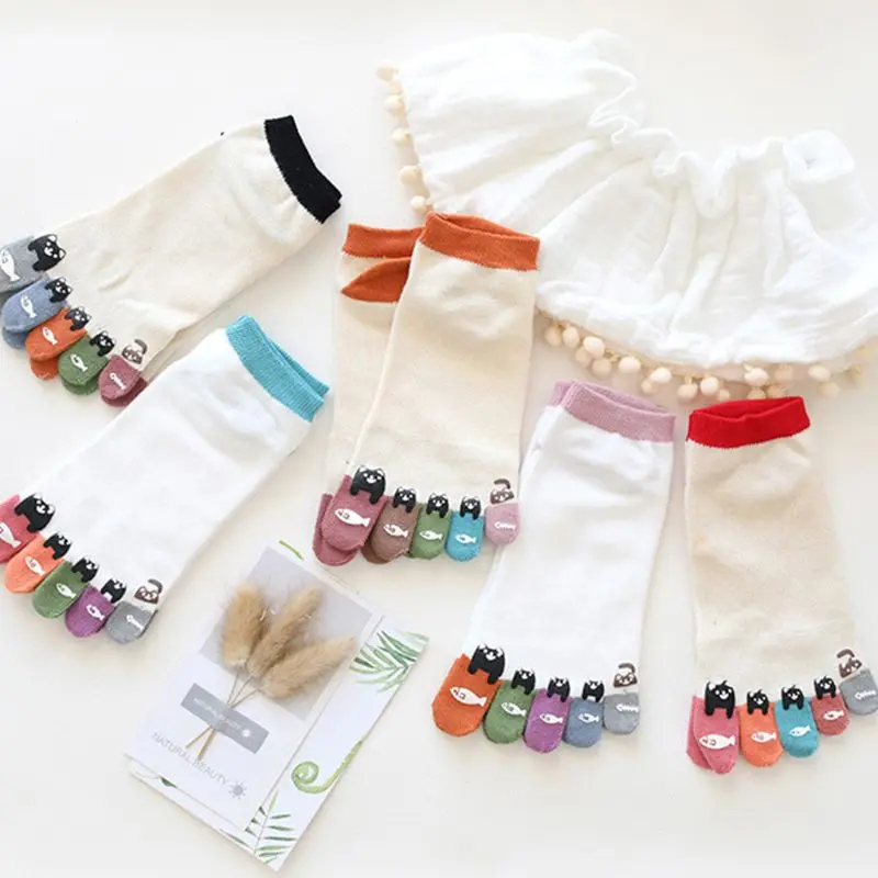 Женские осенние милые хлопковые носки с рисунком кота и рыбки; милые разноцветные дышащие чулки с пятью пальцами
