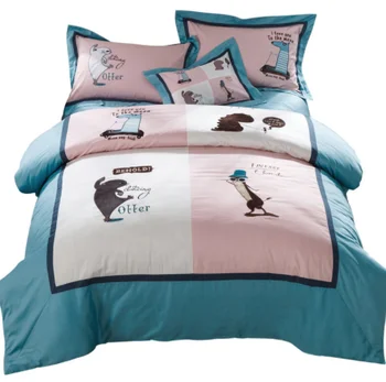 

Children's cute playful cartoon animals 1.2m1.5m four-piece set of 60 plush cotton patch embroidery bedding