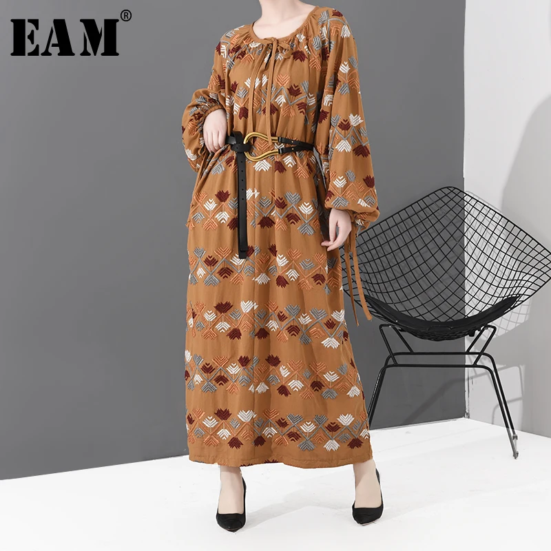 

[EAM] Women Embroidery Split Big Size Long Dress New Round Neck Long Sleeve Loose Fit Fashion Tide Spring Autumn 2020 1N85307