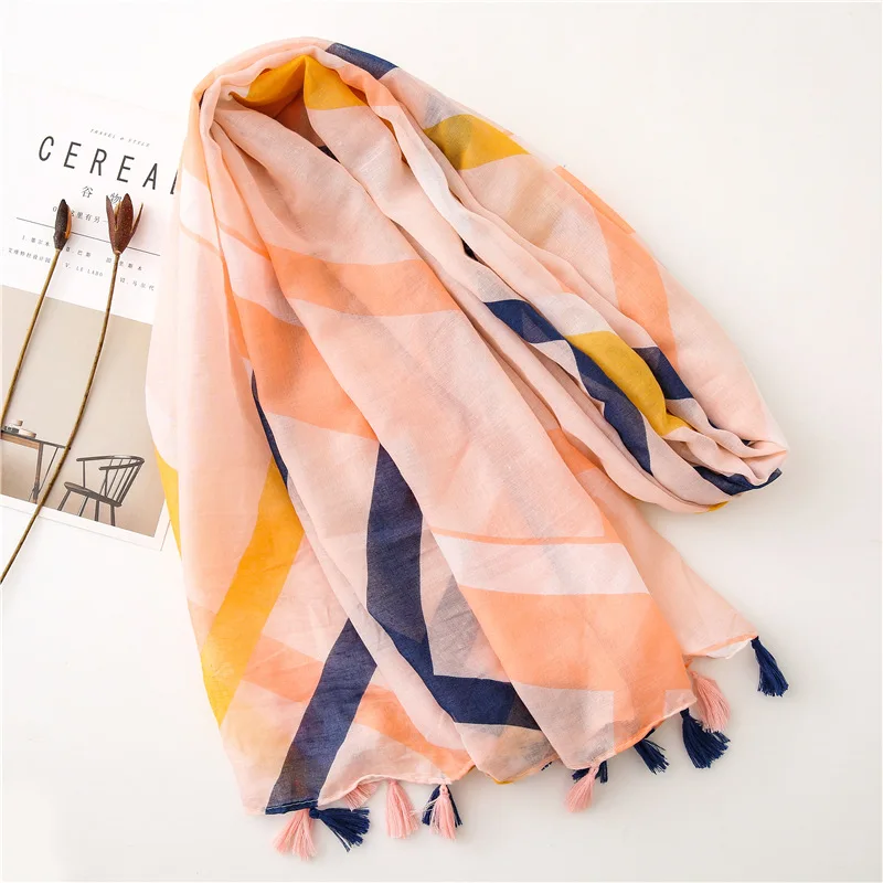 11828308907_906224695