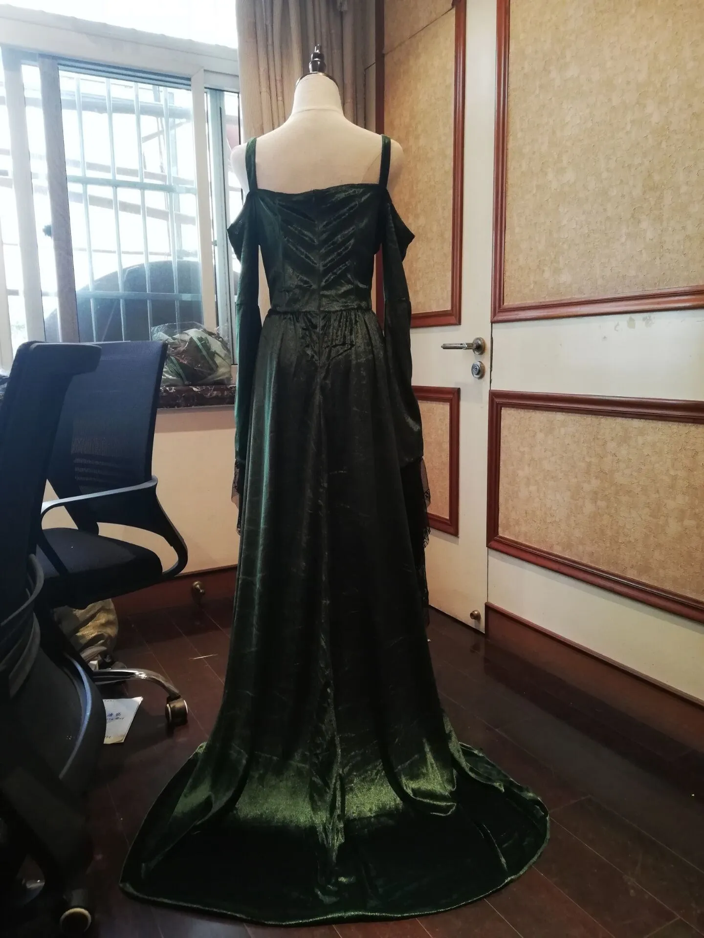 aeProduct.getSubject()