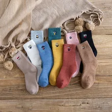 Теплые зимние носки Kawaii с вышитыми выражений забавные женские шерстяные носки для малышей; модные в стиле Харадзюку для девочек толстые носки, подарок на Рождество, носки