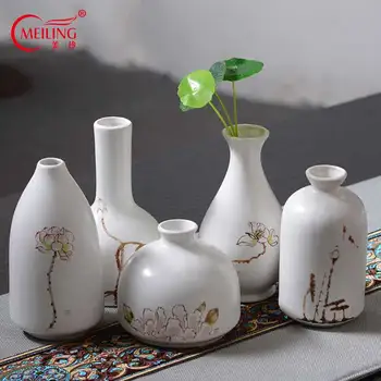 

Chinese Ceramic Vase Small Handmade Lotus Vase For Flower Tabletop Vase Filler Plant Container Modern Home Office Desk Decor