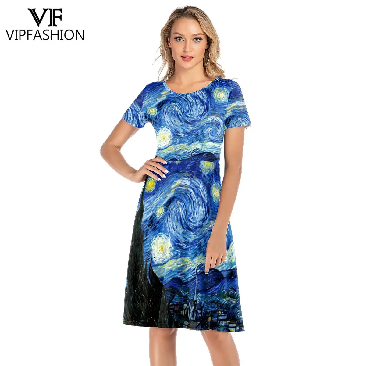 Vestido Corto Acampanado De Manga Corta Con Estampado