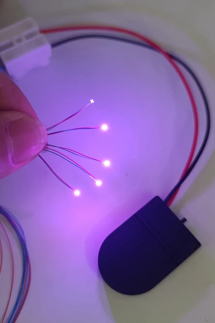 5pcs Pre-wired #0402 Smd Leds,with free Cr2032 3V button battery box,30cm Connection Wires hobby Model Kit for Gundam Lighting 0402Purple