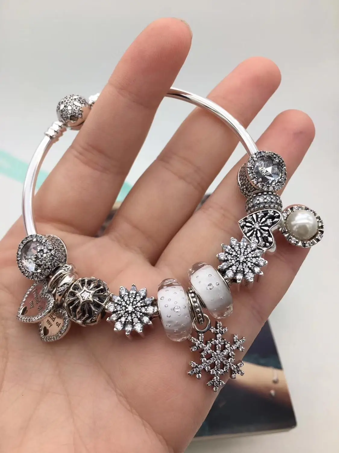 

Keris Store High Quality Original 1:1 100%925 Sterling Silver Pearl Snowflake Pendant Bracelet Free Shipping