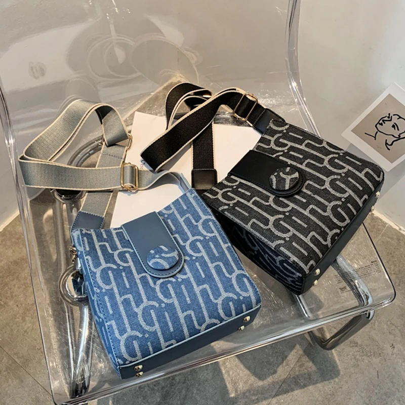 

Fashion High Sense Bag Simple Female Bag 2020 New Trendy Shoulder Bag Messenger Simple and Practical Bucket Bag Women Handbags
