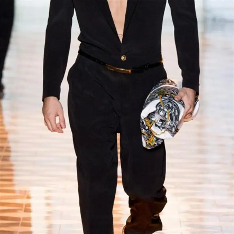 Versace Menswear Spring Summer 2015 Milan – NOWFASHION | Versace men, High  fashion men, Mens fashion summer