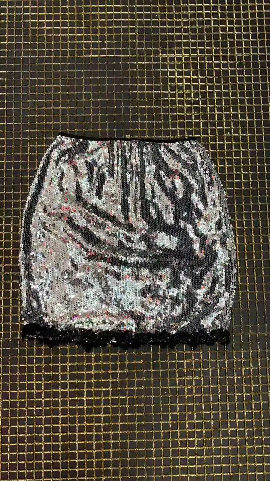 Сексуальная модная Серебряная юбка с пайетками, женская летняя повседневная короткая юбка в стиле пэчворк, Клубная одежда из сетчатого кружева, Прямая поставка