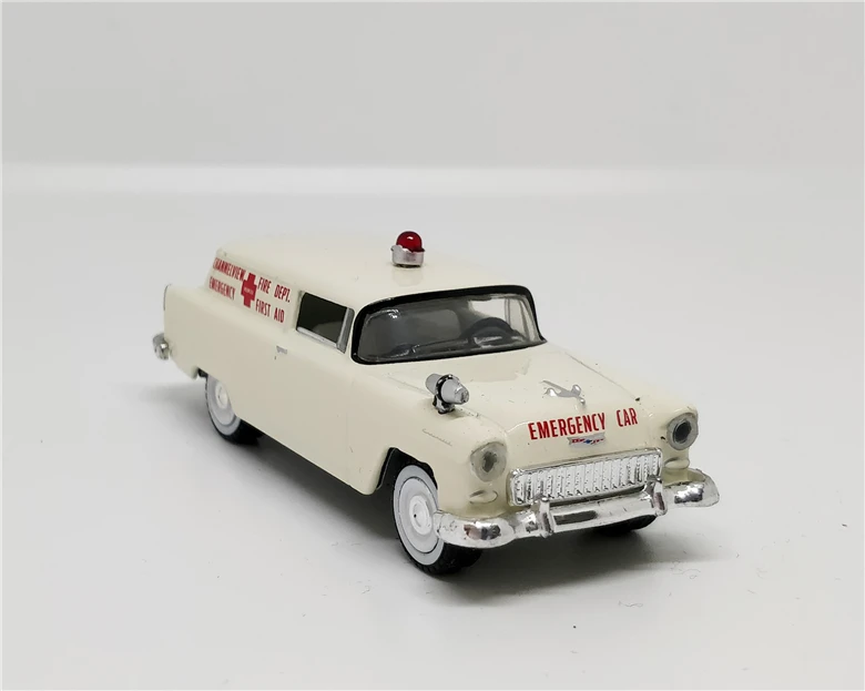 1: 64 зеленый свет Chevrolet седан 1955 скорая помощь без коробки