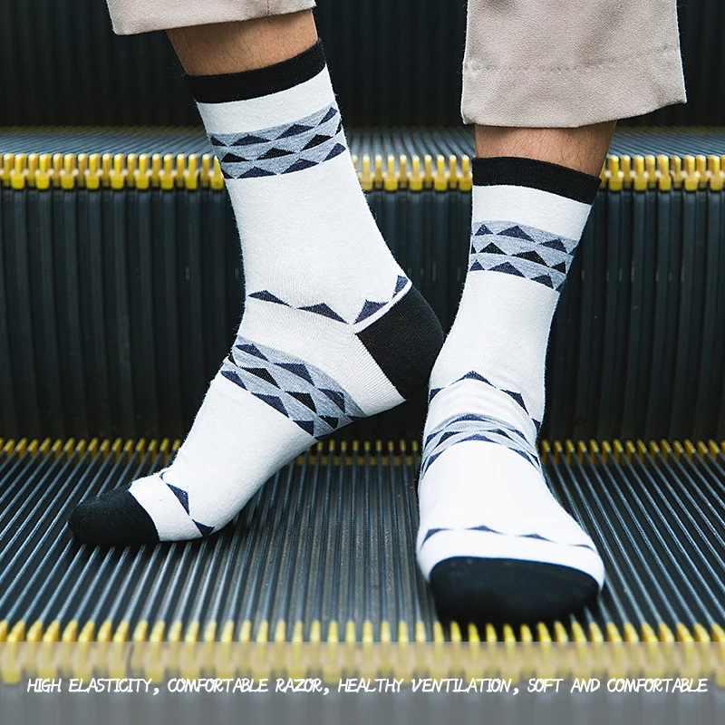 5 пар японских решетчатых и вертикальных полос Harajuku для женщин/мужчин модные повседневные носки осень зима классические черные и белые носки