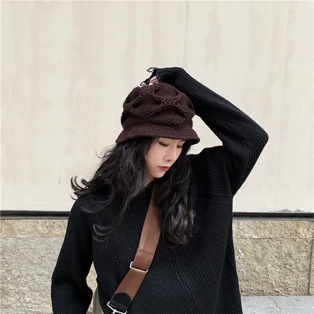 SHENGPALAE New Fashion Autumn Solid Twisted Knit Hat Women Casual Tide Elastic High Street Korean Version Hat Female A131