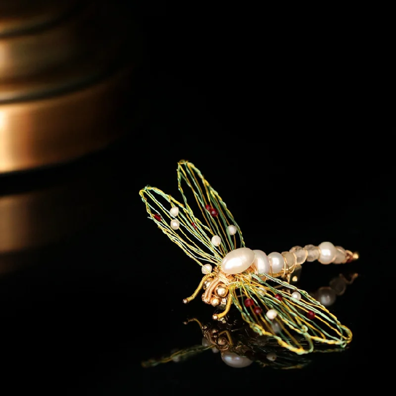 Брошь из натурального жемчуга DAIMI Корсажная брошь ручной работы дизайнерские