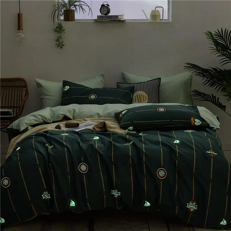 Мода хлопок Мягкий светящийся яркий ночью набор из пухового одеяла с пододеяльником Королева двойной размер постельных принадлежностей для детей мальчиков простыня набор наволочки - Цвет: Color 2
