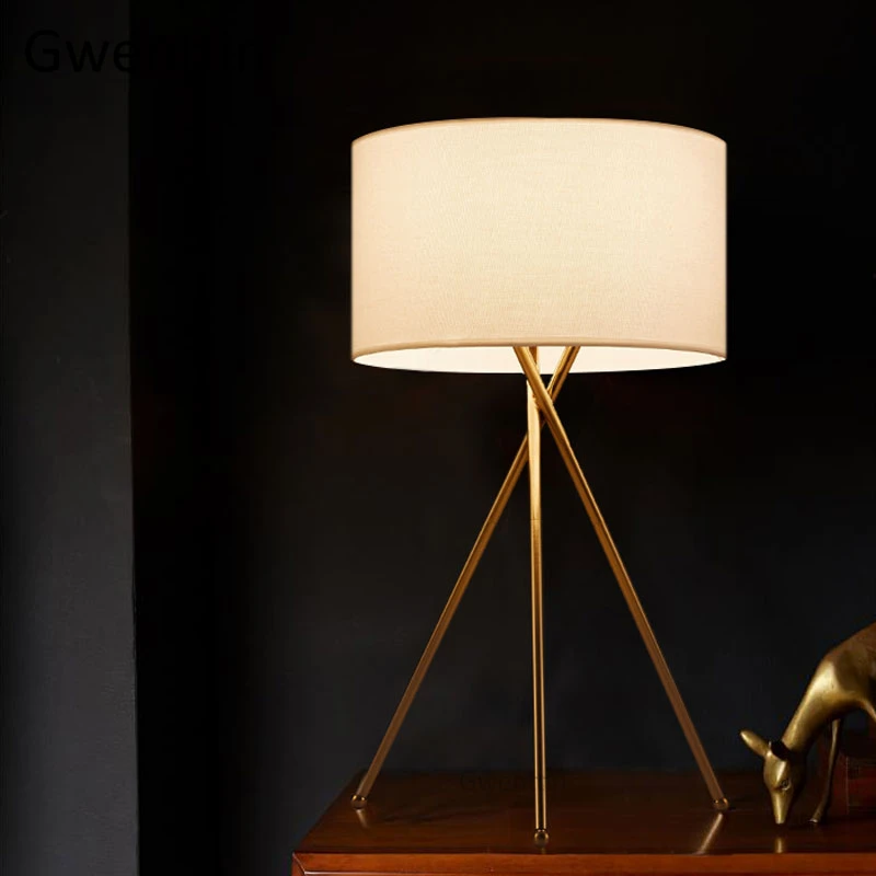 Gold tripod table lamp Clearance