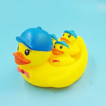 

4pcs/set Baby Bath Toys Duck Family Soft Rubber Kids Squeeze Sound Water Toys Safe Water Spray Children Bathroom Bathing Toys