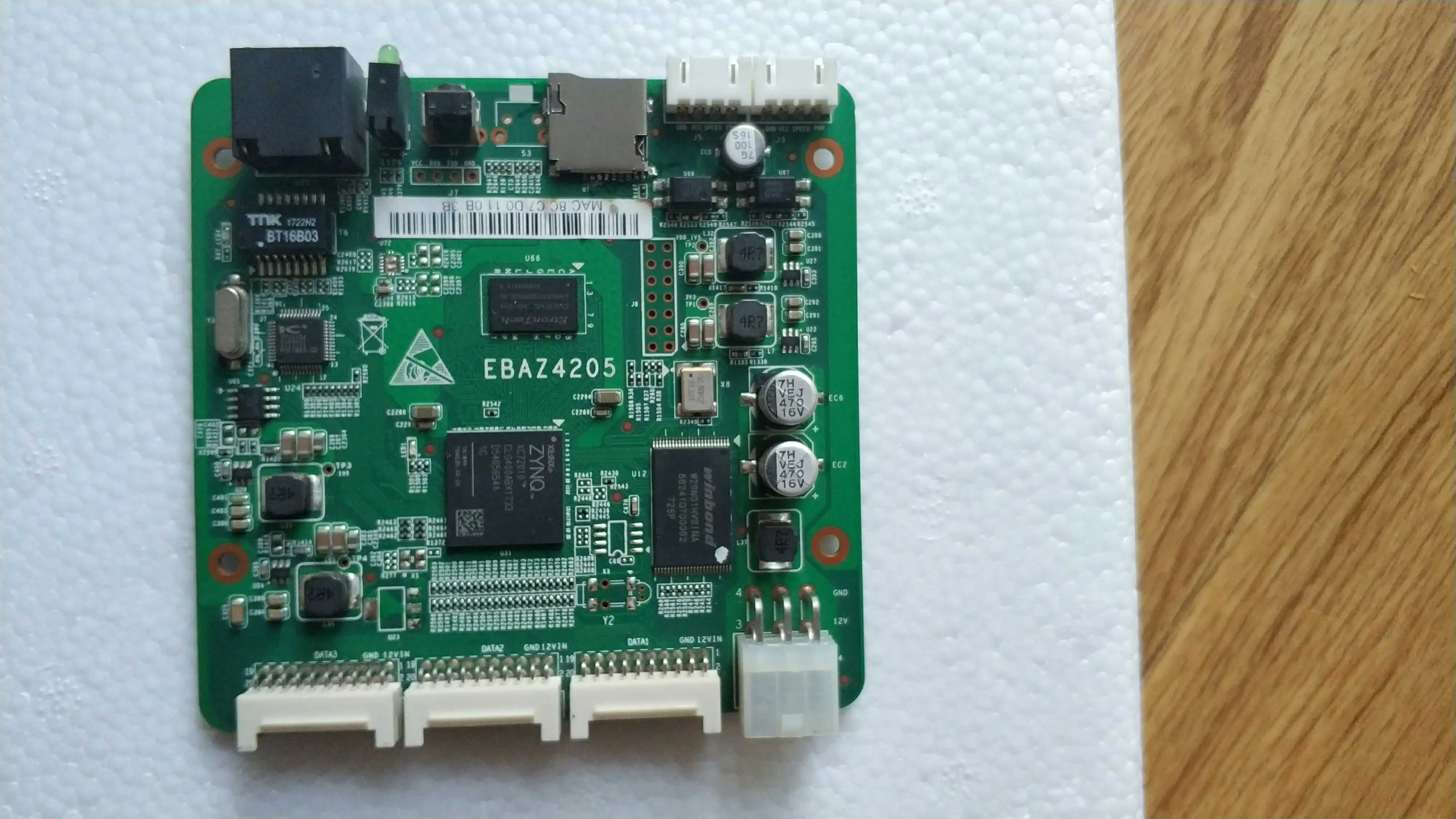 Плата разработки ZYNQ 7000|Крышки с прорехами для проводов| |