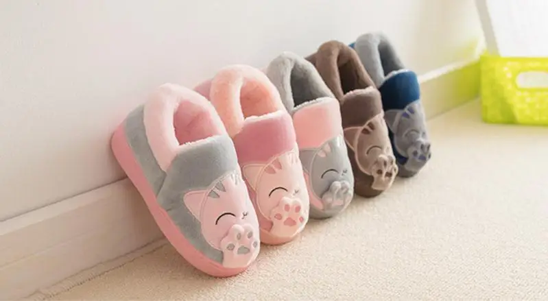 Children Indoor Slippers Winter Warm Shoes Kids Mum Dad Home Floor Slippers Cartoon Style Anti-slip Boys Girls Cotton Shoes FM01 children's sandals near me