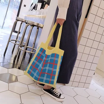 

Korean version of chic contrast color check knitted bag female shoulder Japanese spring new simple college style portable bag