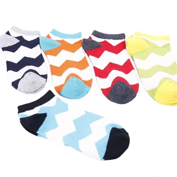 

Men Socks Cotton Stripe Short Wave Pattern High Quality Featured Fabrics Wicking Deodorant Fashion Sock Male Cotton Ankle Socks