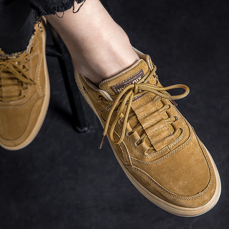

2019 autumn new shoes pigskin Korean version of the trend of British fashion men's shoes casual wild shoes men sneakers