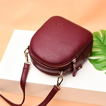 

Women Fashion Medium Shoulder Bag Crossbody Handbags Female PU Leather Crossbody Bags For Outdoor Shopping Traveling Round Bag