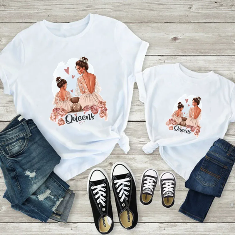 Camiseta a juego de Queens Mommy and Me