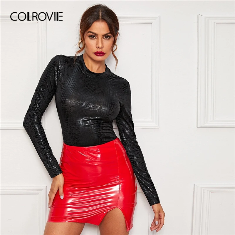 

COLROVIE Black Snake Embossed Fitted Top Women Crocodile Print Sexy Solid Tees 2019 Fall Glamorous Slim Fit Pullover Tops