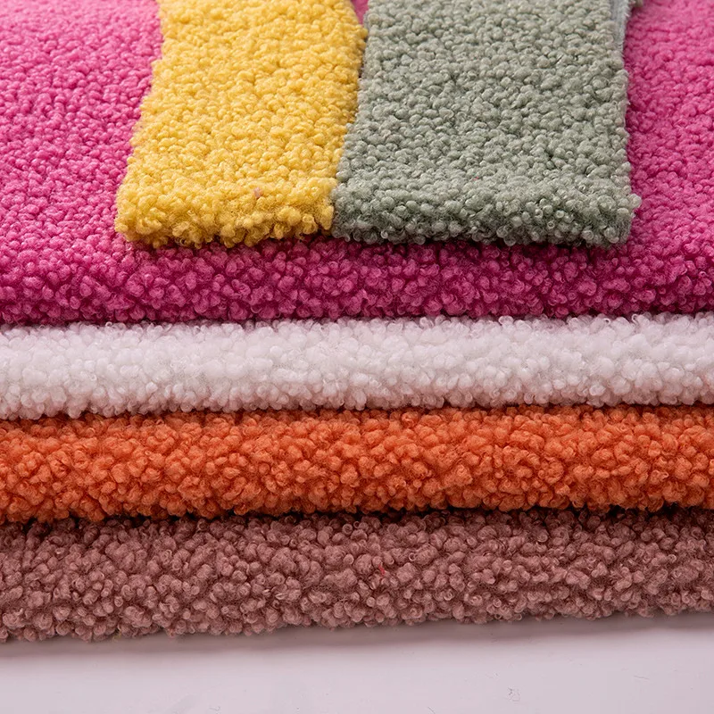 160Cm Di Larghezza Altai Cashmere Particelle Tessuto Ordito Lavorato A Maglia Peluche Pelliccia Tessuto Per Abbigliamento Giocattolo Vendere Per Canti