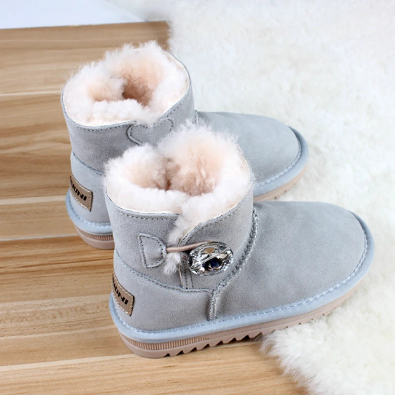 

Children Winter Snow Boots Kids Leather Sheep Fur Boots with Button Winter Boy Girls Bootie Kids Waterproof Snowshoes
