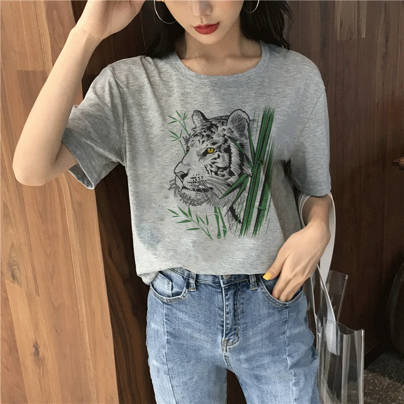 Летняя серая женская футболка в японском стиле с круглым вырезом и коротким рукавом в стиле Харадзюку
