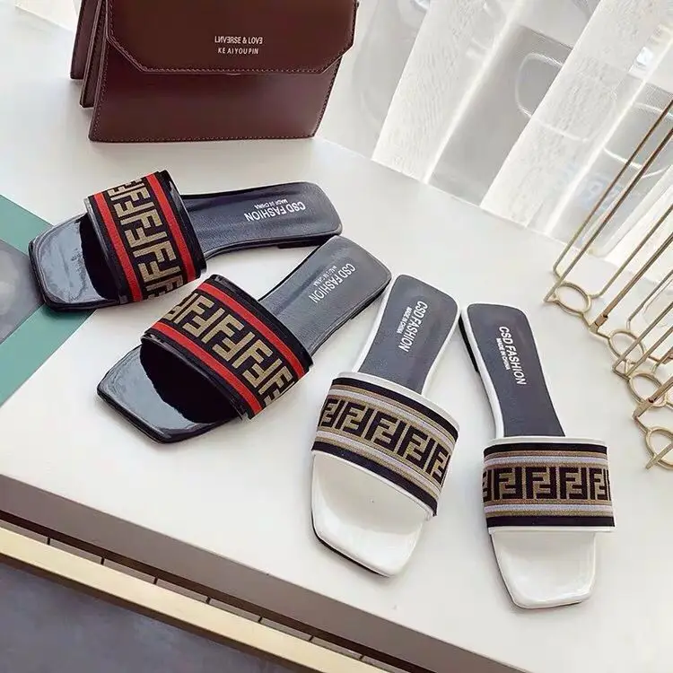 

Net red ins word with sandals 2019 new flat open toe sandals female beach soft bottom slippers outside wearing women's shoes