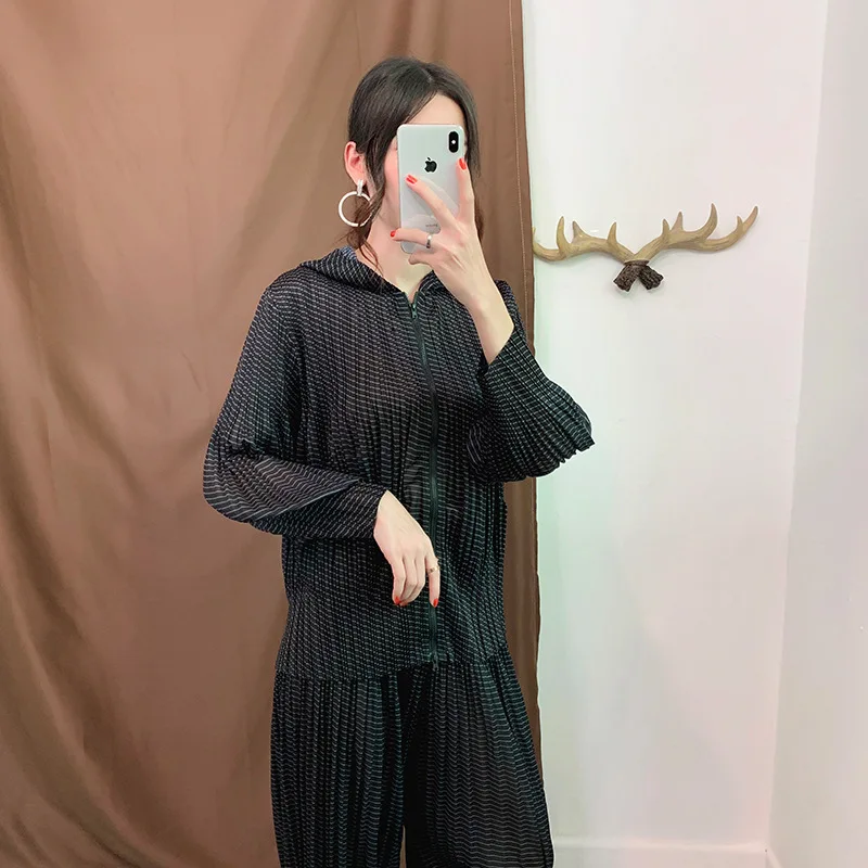 Miyake/штаны со складками, костюм осенний комплект Issey Fold, пальто на молнии с капюшоном длинные штаны-шаровары, большие размеры Женский комплект 2 шт