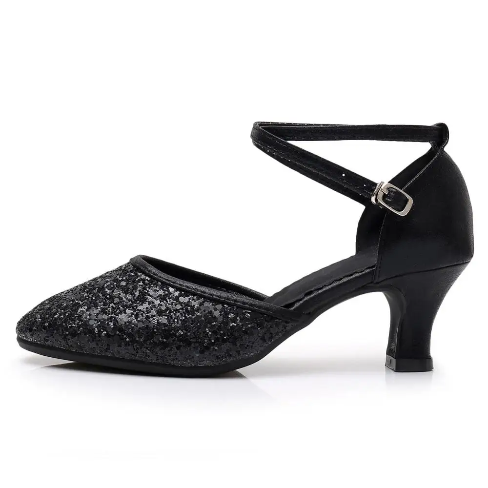 Новые брендовые бальные танцы Сальса Танго латинские танцевальные туфли для девочек Женская бальная Современная Сальса туфли для латинских танцев резиновая подошва - Цвет: Black 5.5cm