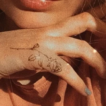 

2PCS 6x6cm Waterproof Temporary Tattoo Sticker Female Body Makeup Black Rose Flower Finger Tattoos Art Flash Fake Tattoos Women