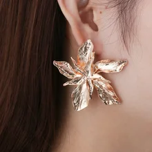 1 пара элегантных серебряных золотых больших цветов серьги-гвоздики с подвесками для женщин модный металлический Цветочный вечерние ювелирные изделия подарочные серьги