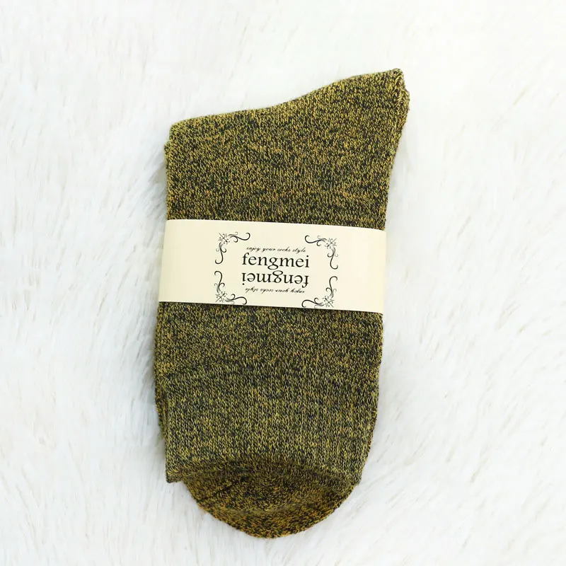 Зимние теплые носки женские новые шерстяные кашемировые платья повседневные плотные Носки Для Полотенец женские зимние Бархатные женские носки однотонные - Цвет: Зеленый