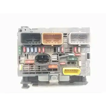 

9675878480 27682214 Relays/Fuses Peugeot Partner Kasten 1.6 16v Hdi