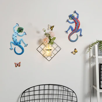 

Iron Gecko Wall Hanging Pendant Homes Wall Art Room Unique Hardware Crafts Decor for Household Bedroom Decoration