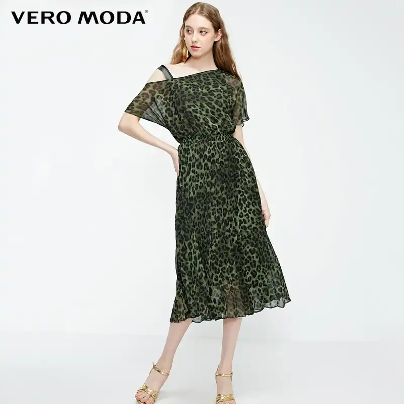 cinched waist summer dress