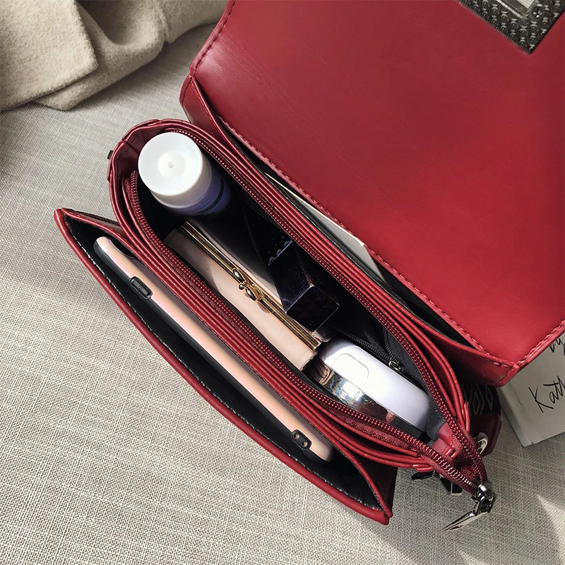 Kopen Dames Handtas Klinknagel Kleine Vierkante Tas Crossbody Tassen Voor Vrouwen Zwarte Schoudertas Rode Diamant Rooster Mode Tassen 2019 Femme