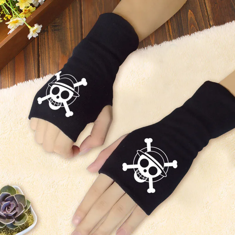 New Japanese Hot Anime Cosplay Half Finger Gloves Red Cloud Attack On Titan Tokyo Ghoul Cosplay Cotton Fingerless Warm Gloves 