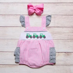 Filles d'été Vêtements Rose À Carreaux Sans Manches Vertes Tracteurs Motifs De Broderie Bébé Barboteuses 