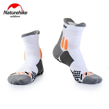 Naturehike 1 пара унисекс спортивные носки для активного отдыха быстросохнущие носки для бега средние чулки износостойкие дышащие - Цвет: Men Grey