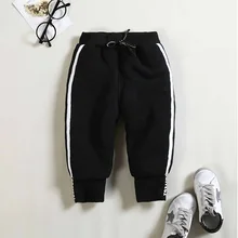 Детские хлопковые брюки для маленьких детей; коллекция года; зимние Утепленные трехслойные спортивные штаны с подкладкой; красивые брюки для мальчиков