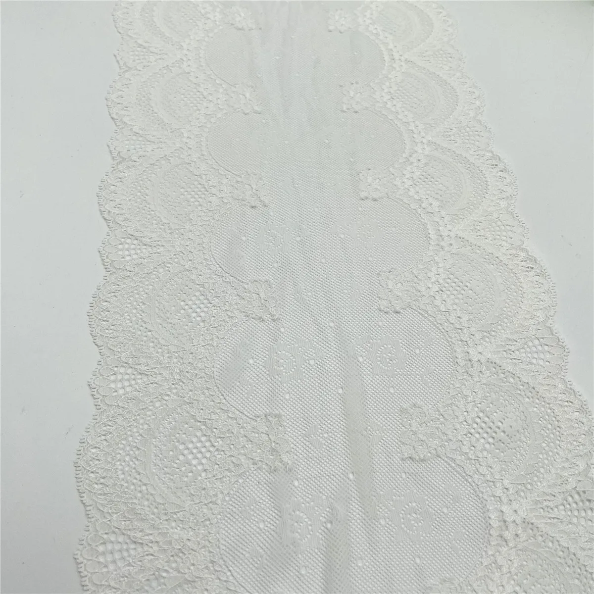 3y/lot Width 9 1/4 inch 23.50cm Pretty White Stretch Elastic Lace Trim 3
